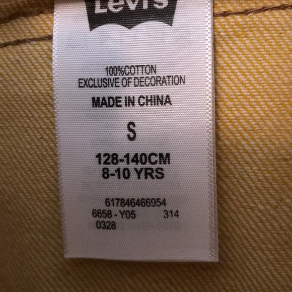 Levi denim vest mustard yellow so versatile 🐡 - Picture 6 of 7